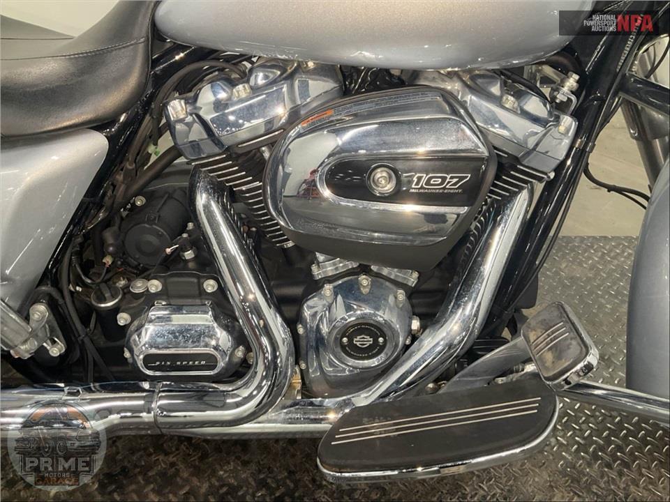 2020 Harley-Davidson FLHX STREET GLIDE — фото 6