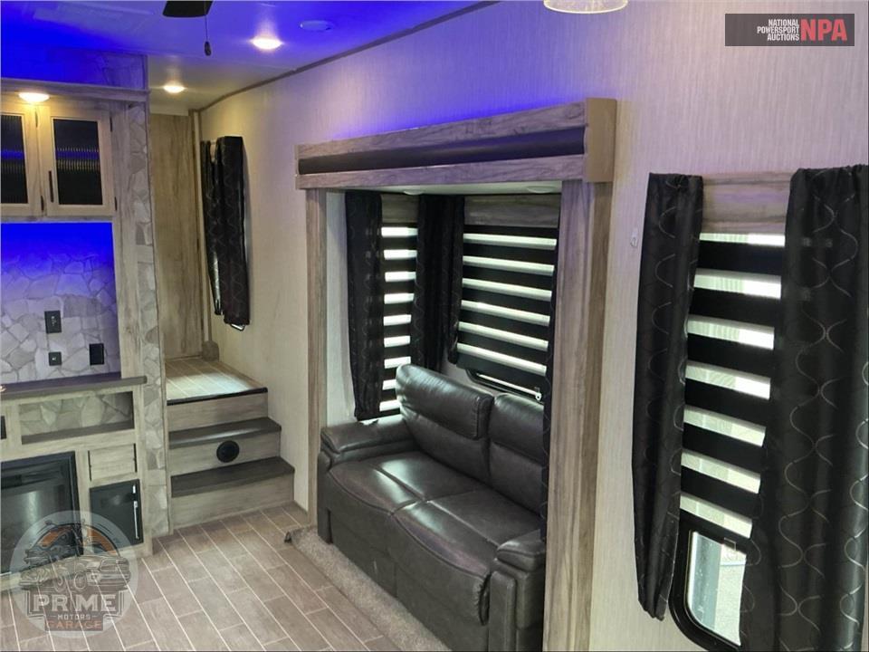 2020 Cherokee By Forest River M-311ML - ARCTIC WOLF FIFTH WHEEL SERIES — фото 7