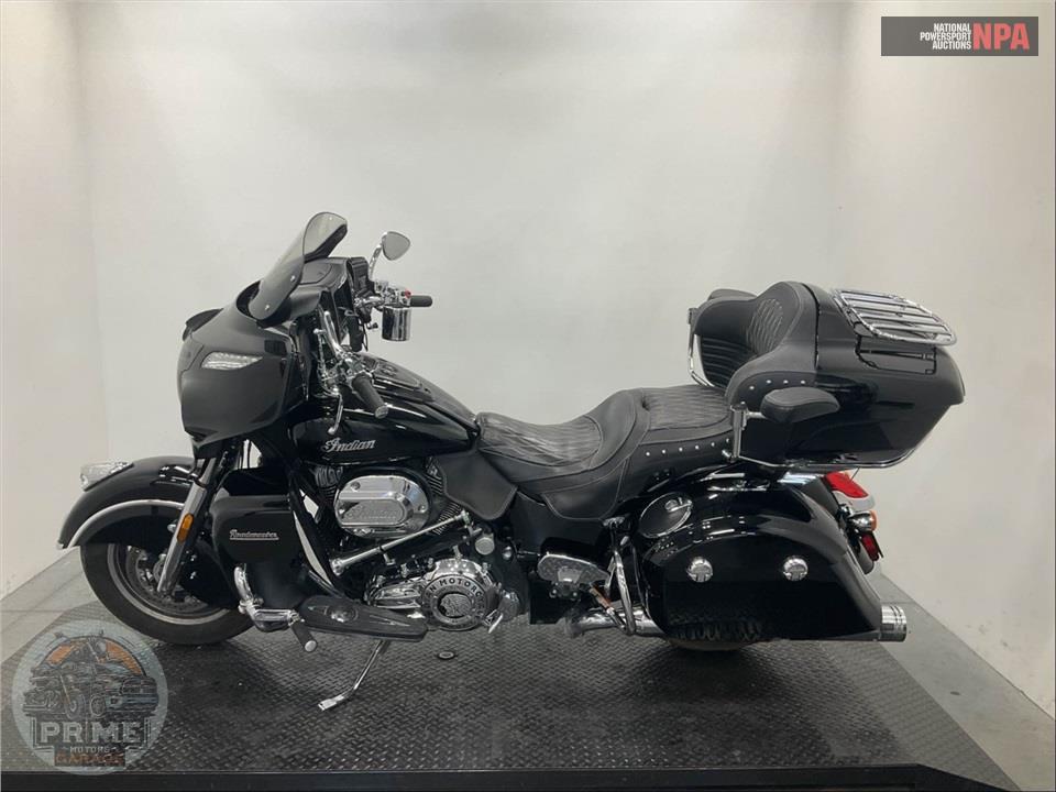 2017 Indian Motorcycle ROADMASTER (THUNDER BLACK) — фото 3