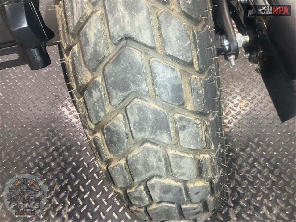 2021 Indian Motorcycle SCOUT BOBBER (ABS, BLACK SMOKE) — фото 17