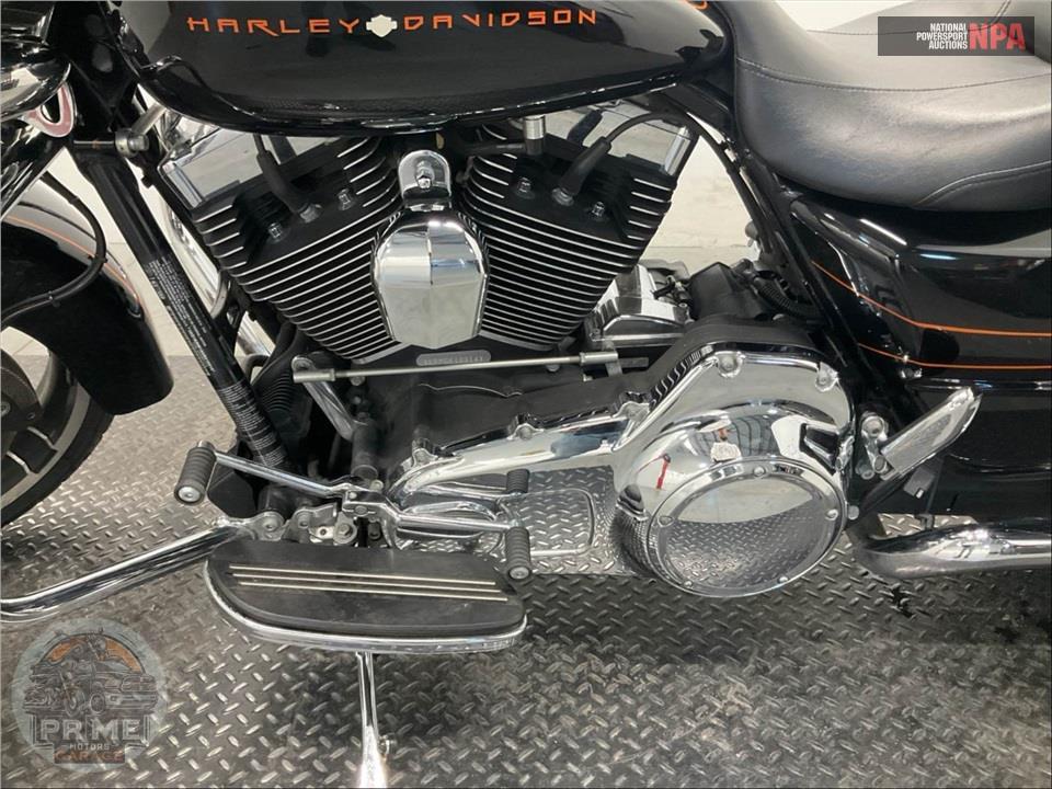 2016 Harley-Davidson FLHXS STREET GLIDE SPECIAL — фото 7