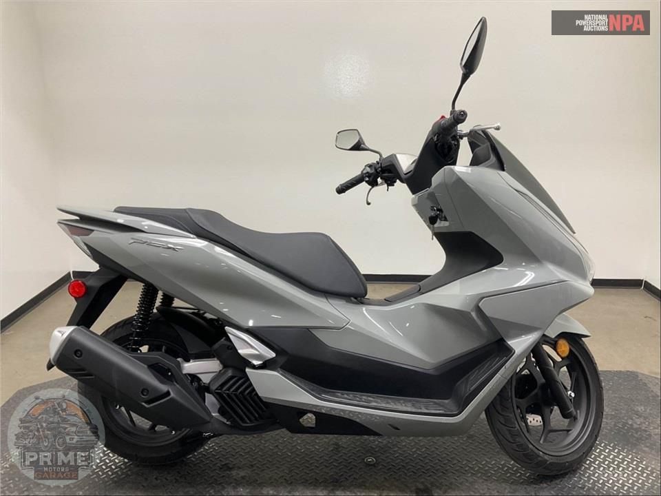 2025 Honda PCX — фото 1