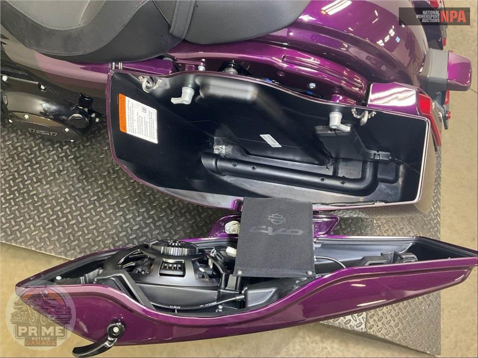 2025 Harley-Davidson FLTRXSE CVO ROAD GLIDE — фото 21
