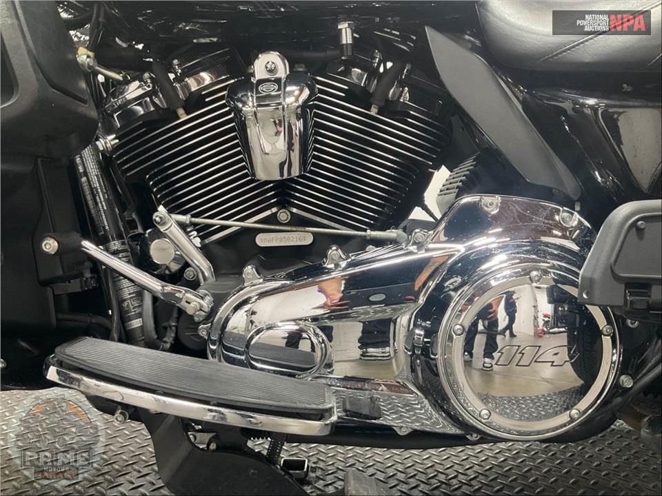 2023 Harley-Davidson FLHTCUTG TRI GLIDE ULTRA CLASSIC — фото 7