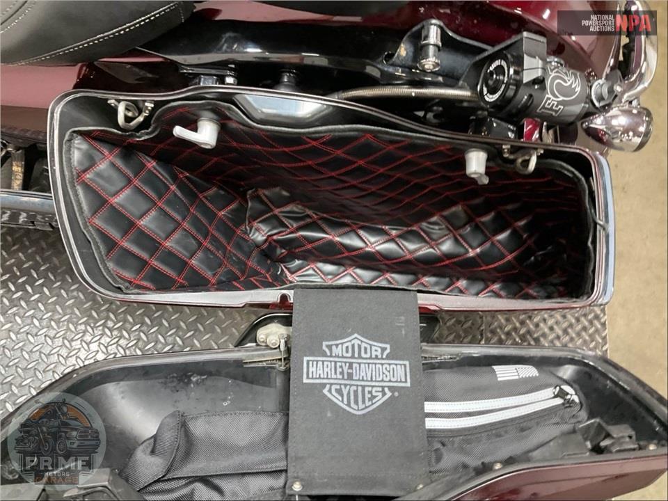 2014 Harley-Davidson FLHXS STREET GLIDE — фото 22