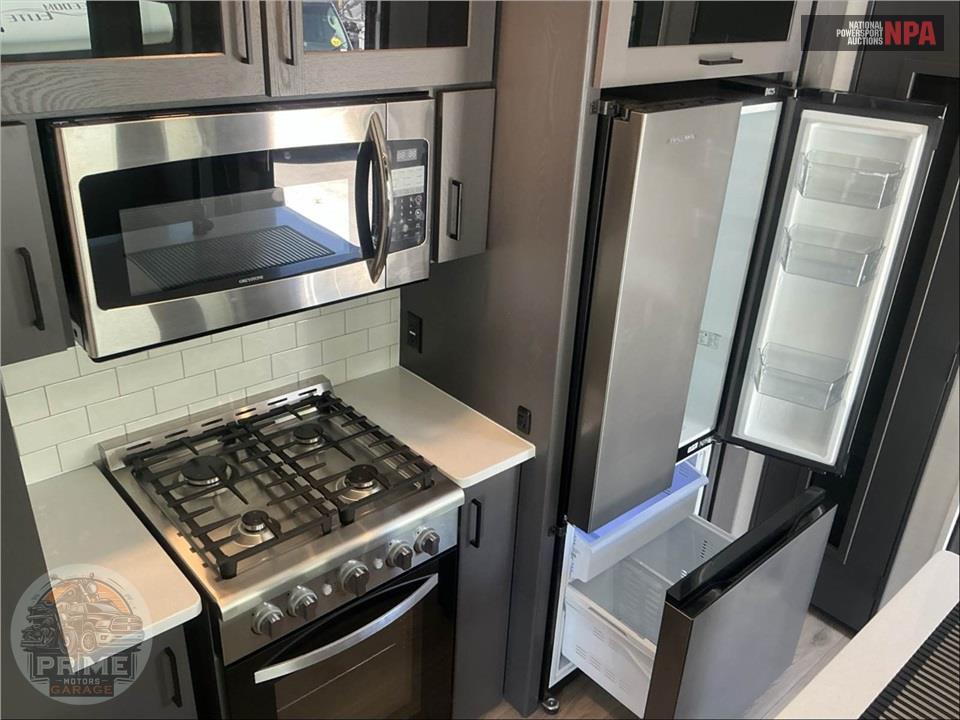 2024 Alliance Rv M-36V11 - VALOR FIFTH WHEEL SERIES — фото 19