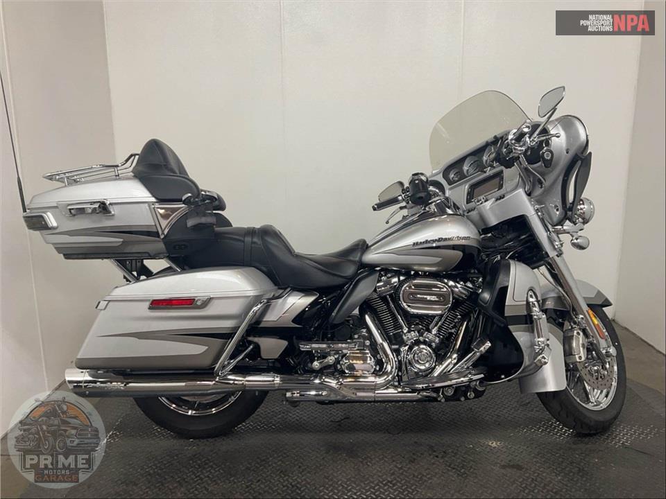 2017 Harley-Davidson FLHTKSE CVO ULTRA LIMITED — фото 1