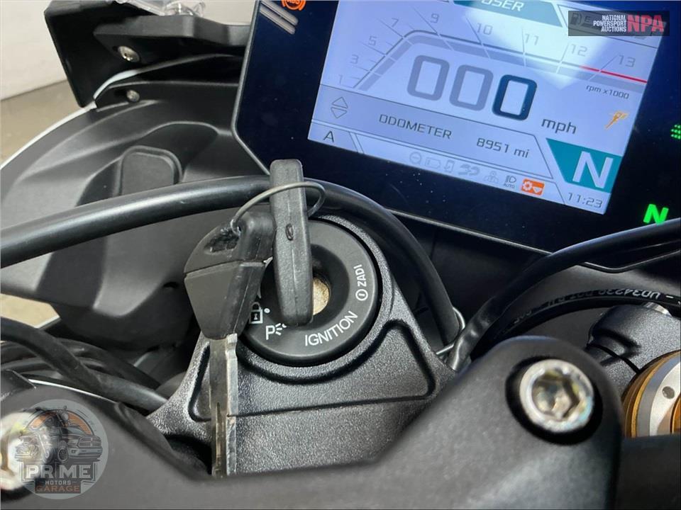 2024 Aprilia TUONO V4 FACTORY 1100 — фото 10