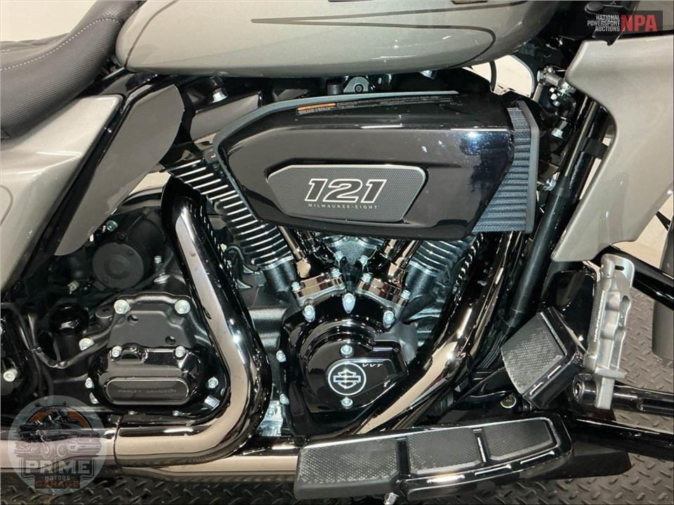 2023 Harley-Davidson FLTRXSE CVO ROAD GLIDE — фото 6