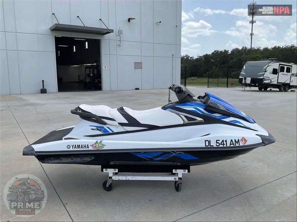 2015 Yamaha WAVE RUNNER VX — фото 1