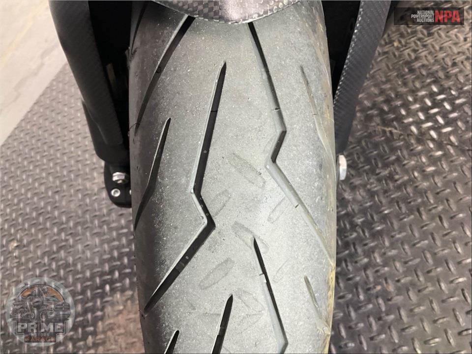 2015 Ducati DIAVEL CARBON WHITE — фото 15