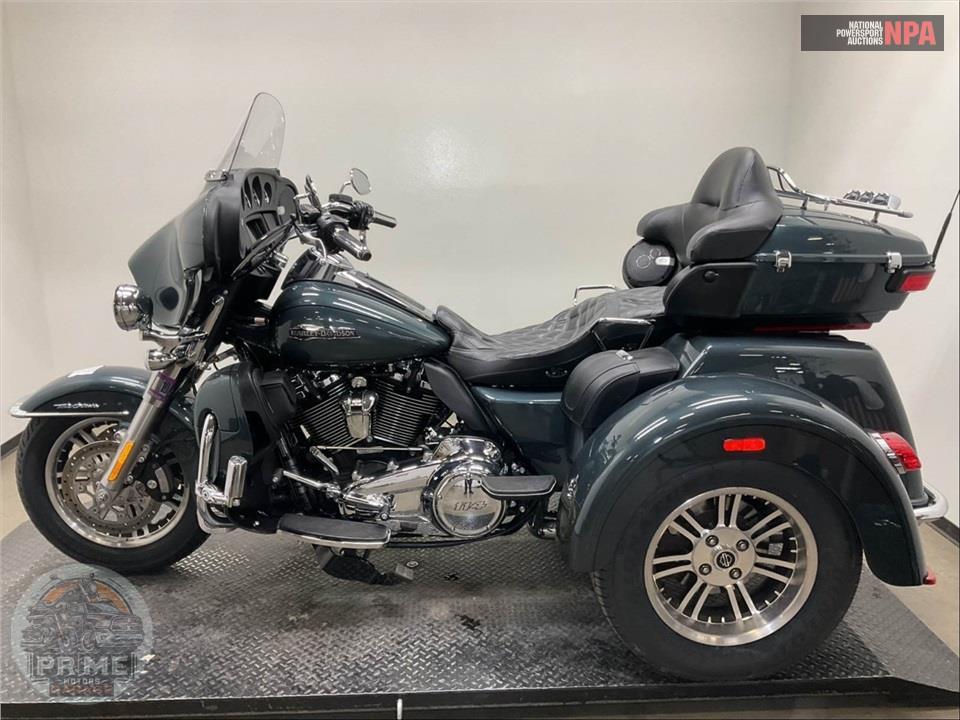 2020 Harley-Davidson FLHTCUTG TRI GLIDE ULTRA — фото 3