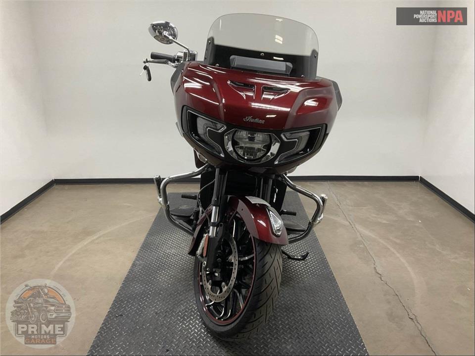 2023 Indian Motorcycle CHALLENGER LIMITED (MAROON) — фото 2