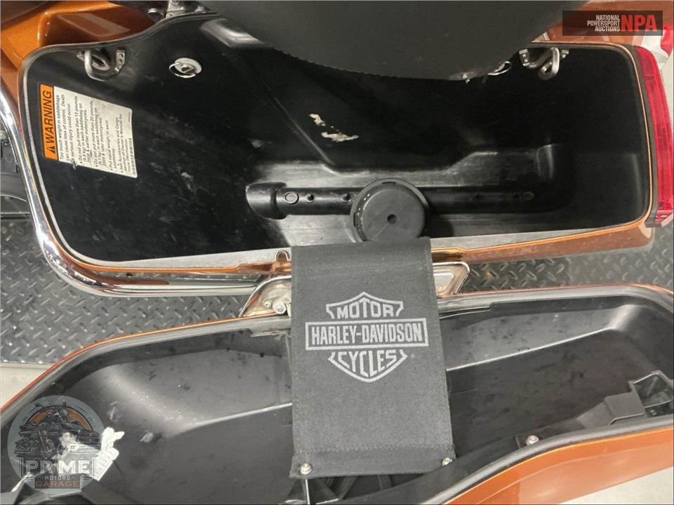 2014 Harley-Davidson FLHTK ELECTRA GLIDE ULTRA LIMITED — фото 24