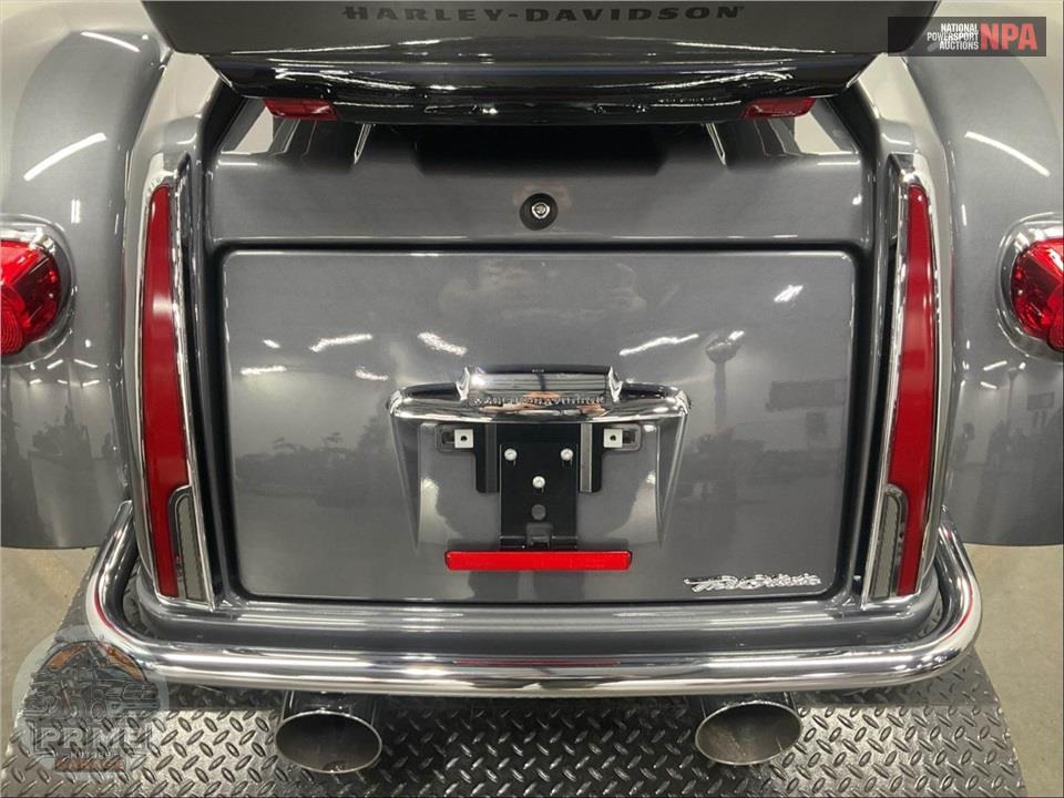 2021 Harley-Davidson FLHTCUTG TRI GLIDE ULTRA CLASSIC — фото 20