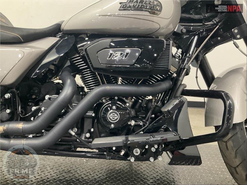 2023 Harley-Davidson FLHXSE CVO STREET GLIDE — фото 6
