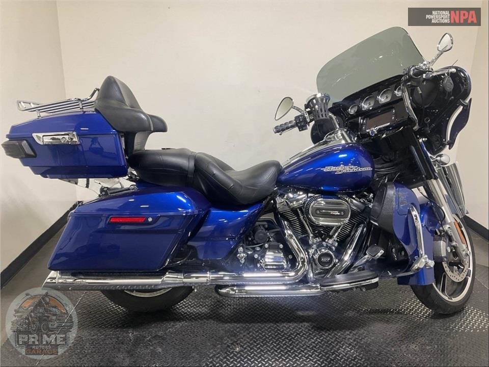 2017 Harley-Davidson FLHXS STREET GLIDE SPECIAL — фото 1