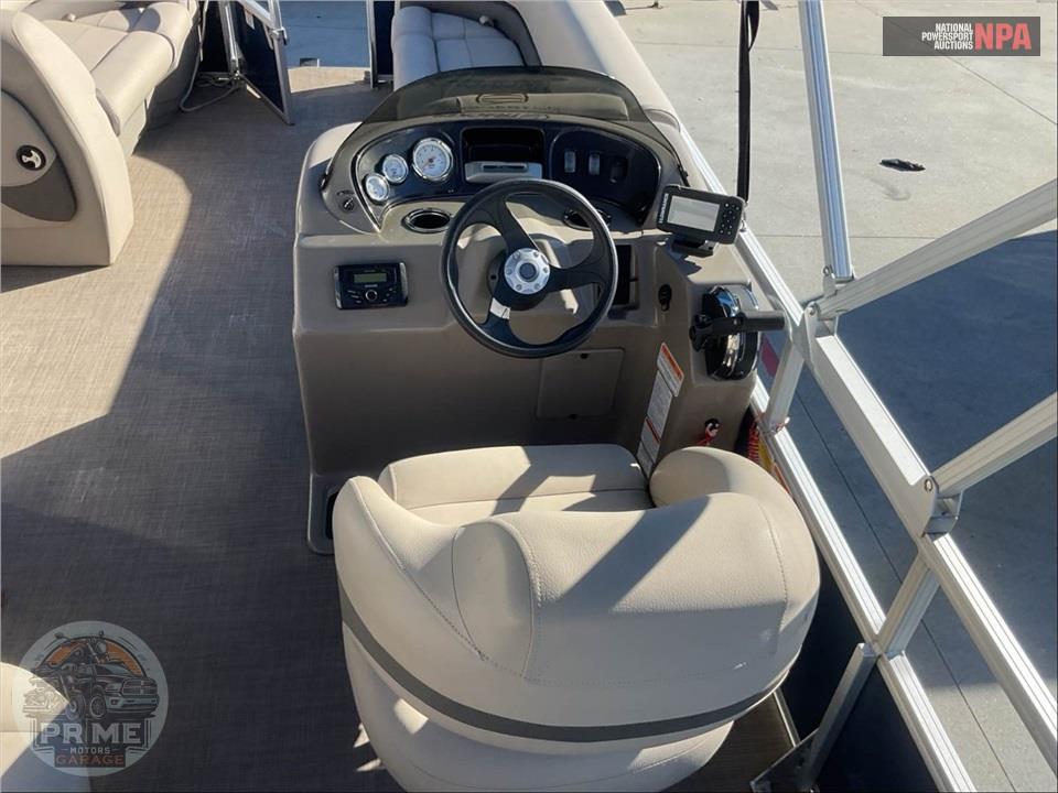 2022 Tracker Marine PARTY BARGE 18 DLX(*) SUN TRACKER SERIES L=20/E=1 75HP MERC OB — фото 24