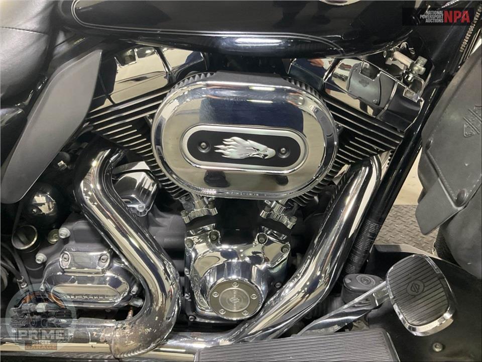 2013 Harley-Davidson FLHTCUTG TRIGLIDE UL CLSC — фото 6
