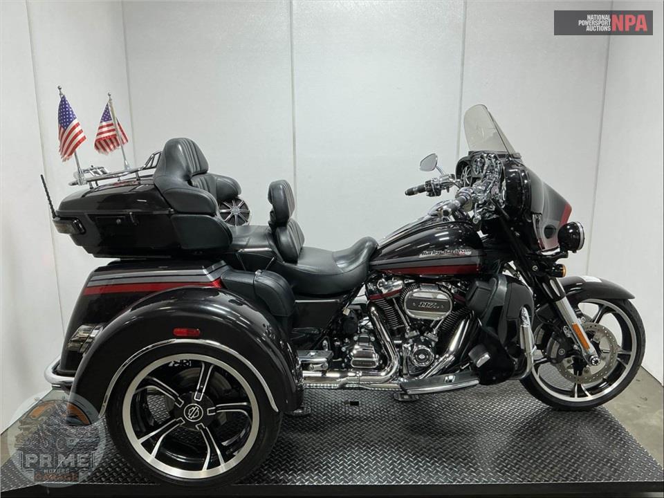 2020 Harley-Davidson FLHTCUTGSE CVO TRI GLIDE — фото 1