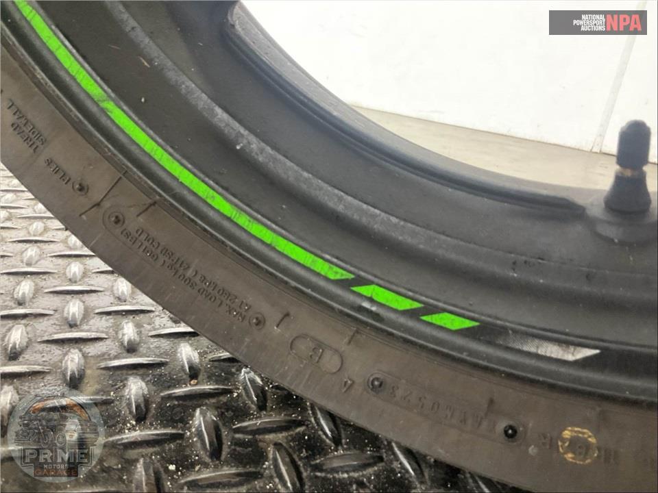 2023 Kawasaki EX400GPFAN NINJA 400 KRT (ABS) — фото 9