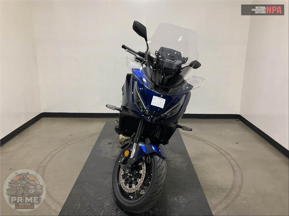 2025 Honda NT1100 DCT — фото 2