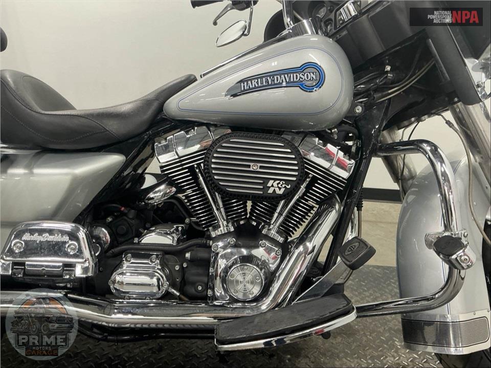 2006 Harley-Davidson FLHTCI ELECTRA GLIDE CLASSIC — фото 6