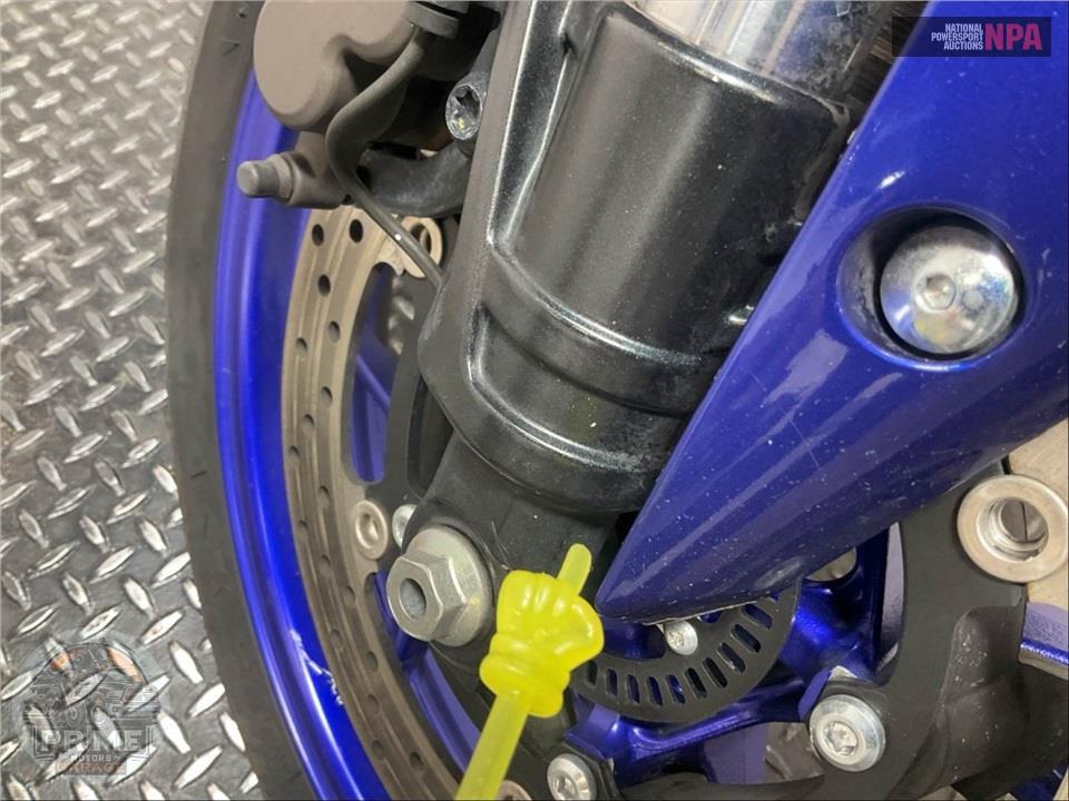 2024 Yamaha YZF-R3 — фото 23