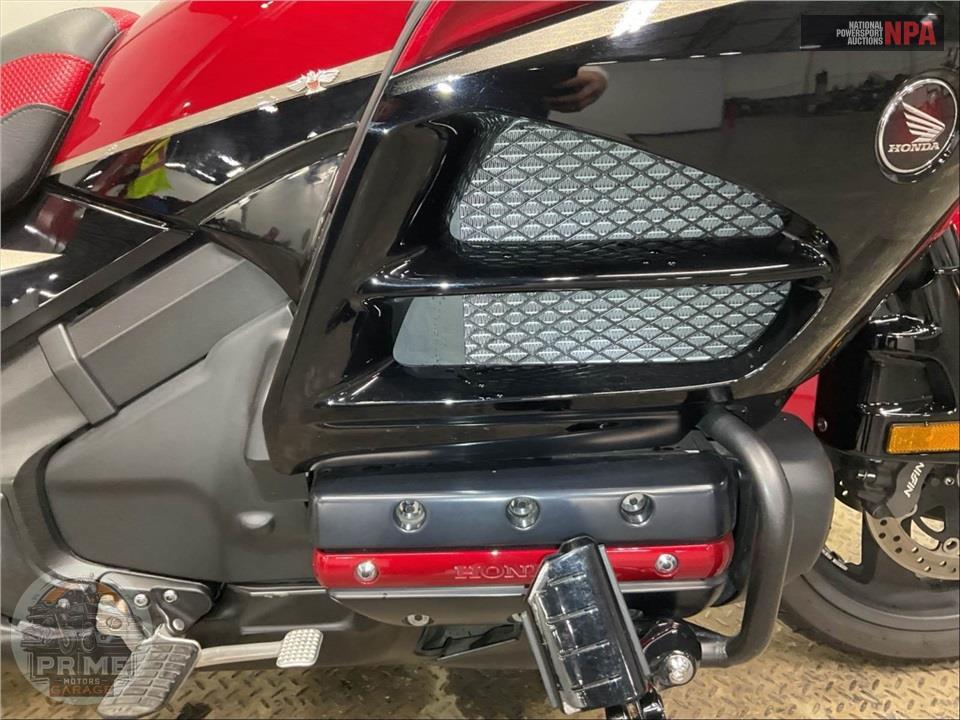 2015 Honda GL18HPNMF GOLDWING (**) — фото 6