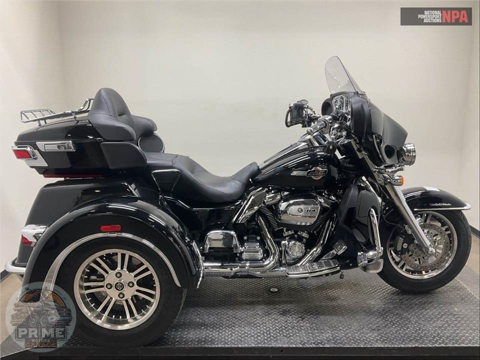 2024 Harley-Davidson FLHTCUTG TRI GLIDE ULTRA CLASSIC — фото 1