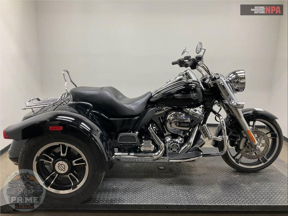 2015 Harley-Davidson FLRT FREE WHEELER — фото 1