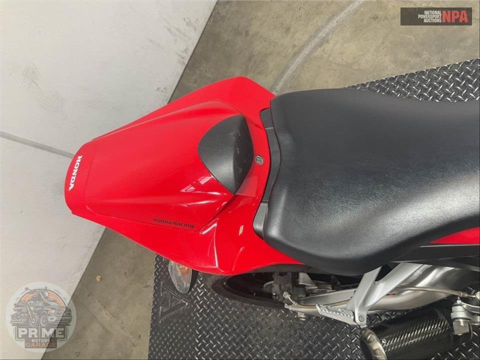 2013 Honda CBR1000RRLD WHTE/BLUE/RED — фото 21