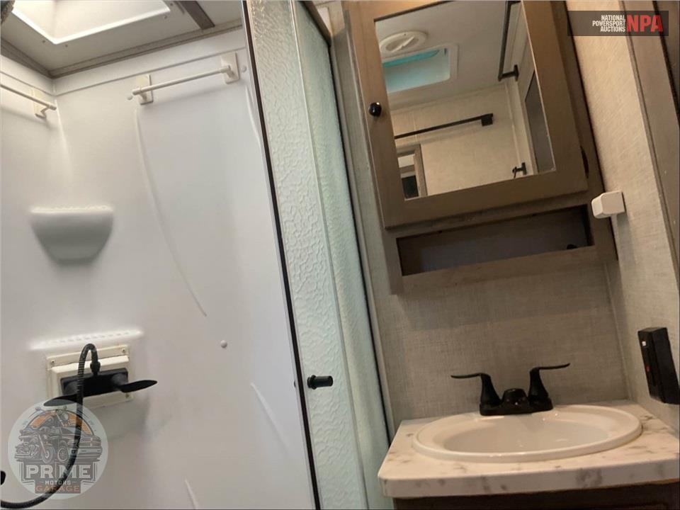 2020 Keystone Rv M-330 RL - OUTBACK SERIES — фото 21