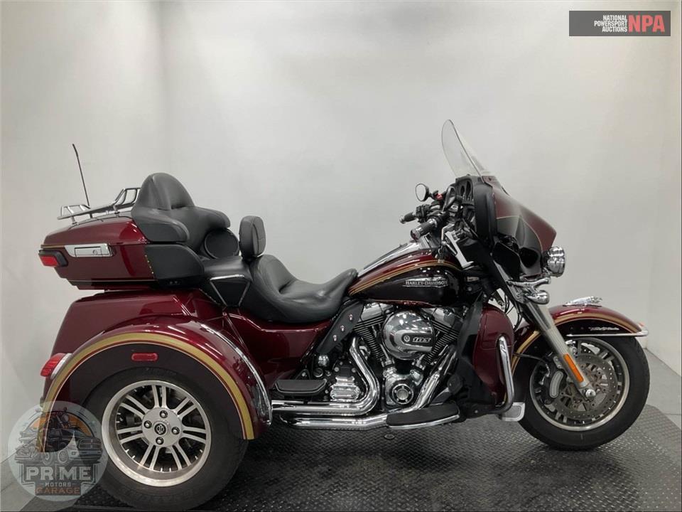 2014 Harley-Davidson FLHTCUTG TRIGLIDE ULTRA CLASSIC — фото 1