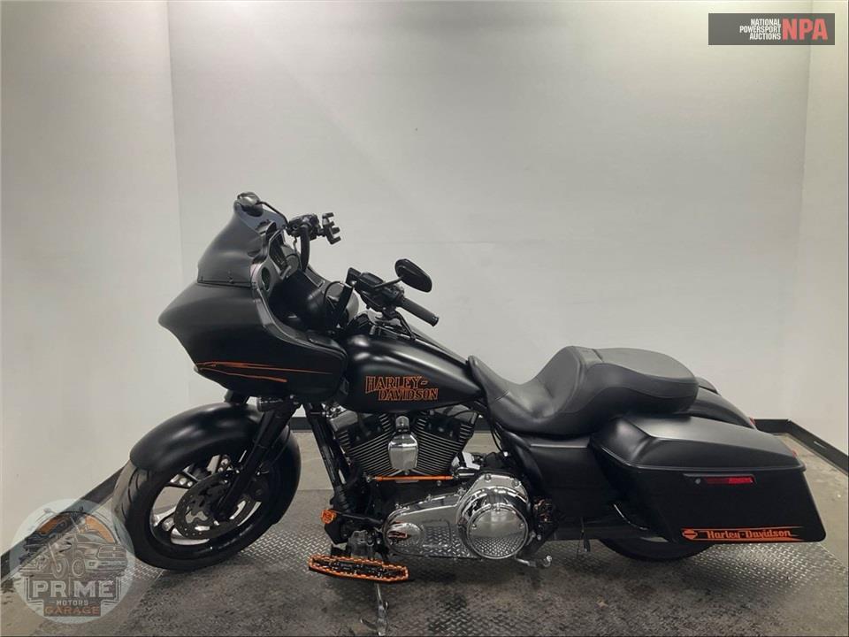 2015 Harley-Davidson FLTRX ROAD GLIDE — фото 3