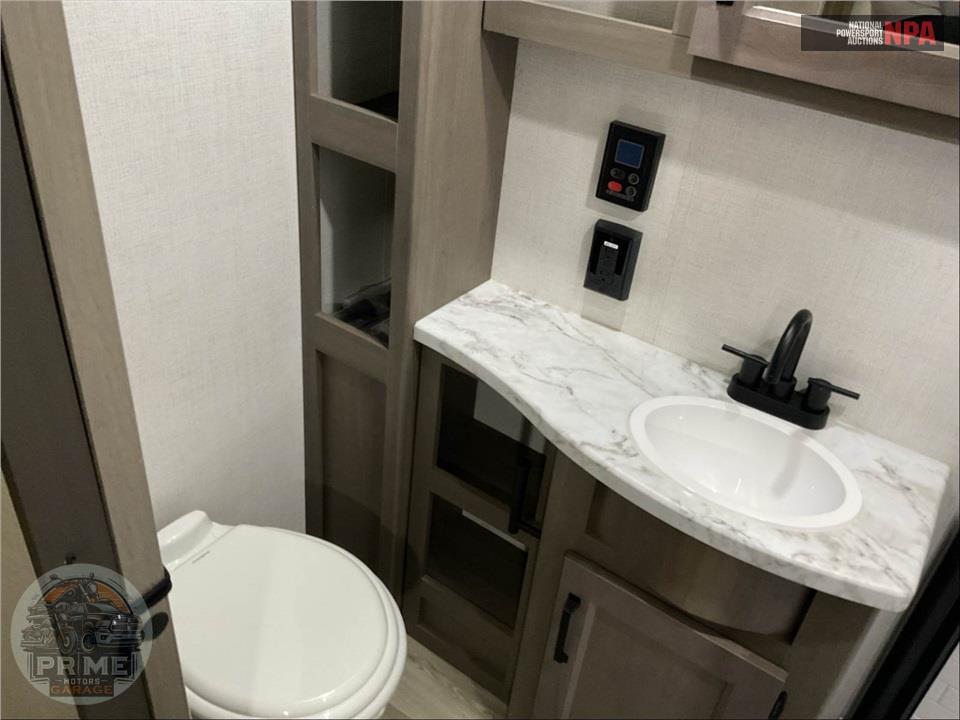 2024 Grand Design Recreational Vehicles M-240ML - TRANSCEND XPLOR SERIES — фото 14