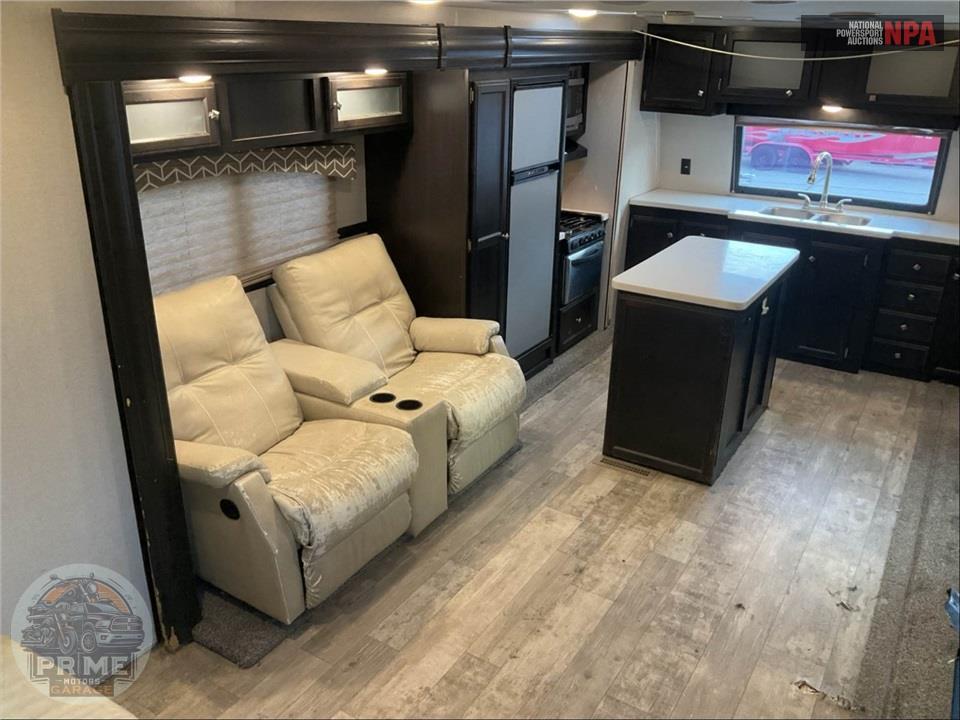2018 Sporttrek M-333VFK - TOURING SERIES — фото 6
