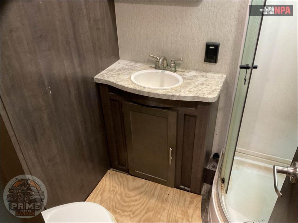 2019 Crossroads Rv M-253 RB - SUNSET TRAIL SUPER LITE SERIES — фото 15
