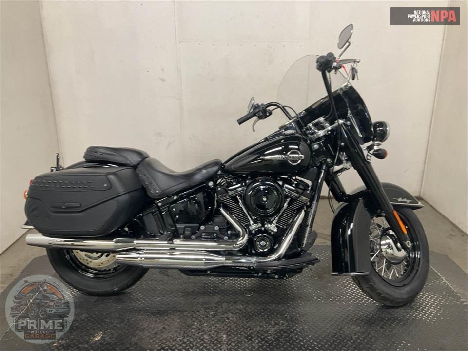 2018 HARLEY-DAVIDSON FLHC HERITAGE CLASSIC
