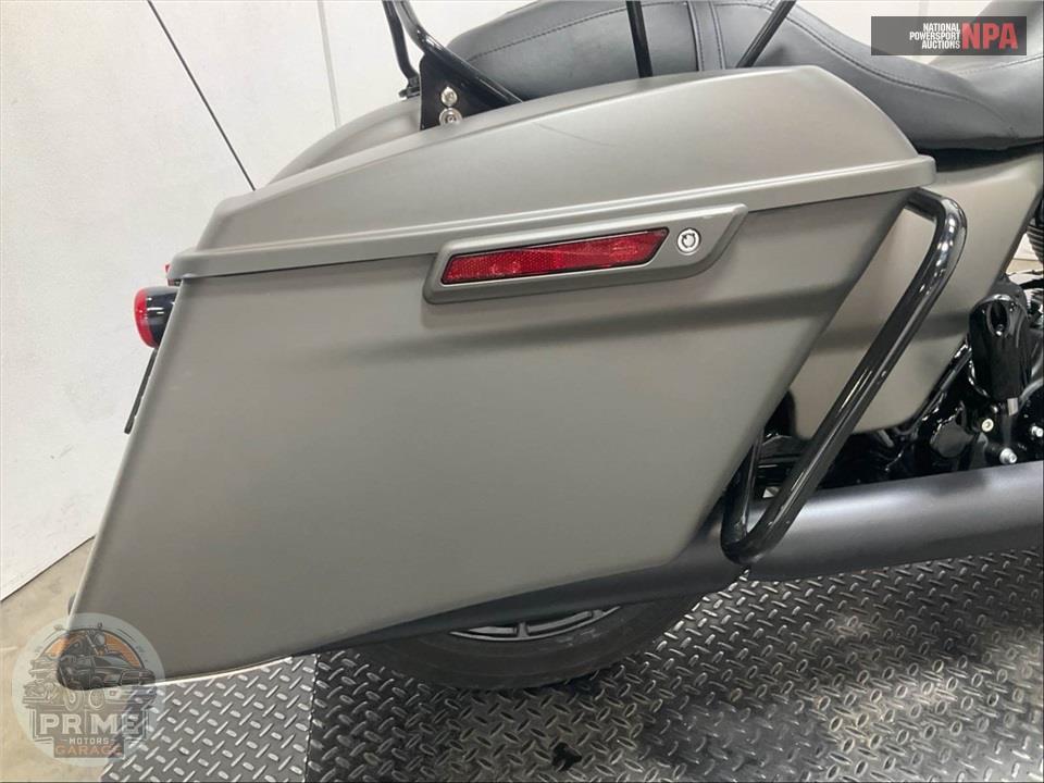 2019 Harley-Davidson FLHXS STREET GLIDE SPECIAL — фото 19