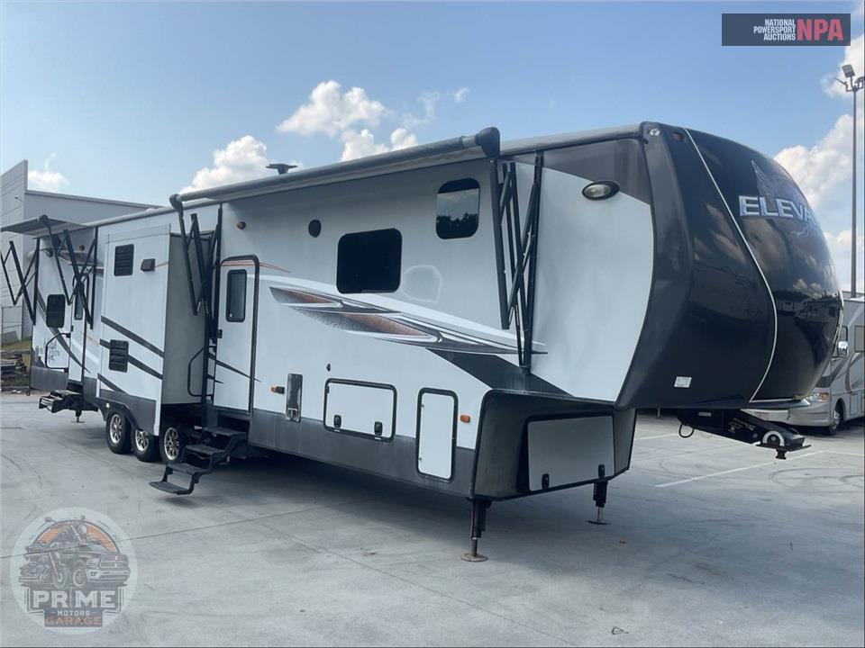 2015 Crossroads Rv TALLADEGA - ELEVATION TOY HAULER TOY HAULER SERIES — фото 1