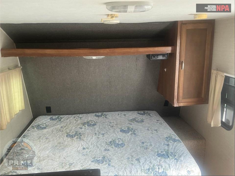 2016 Keystone Rv M-1800 BH SUMMERLAND MINI SERIES — фото 12