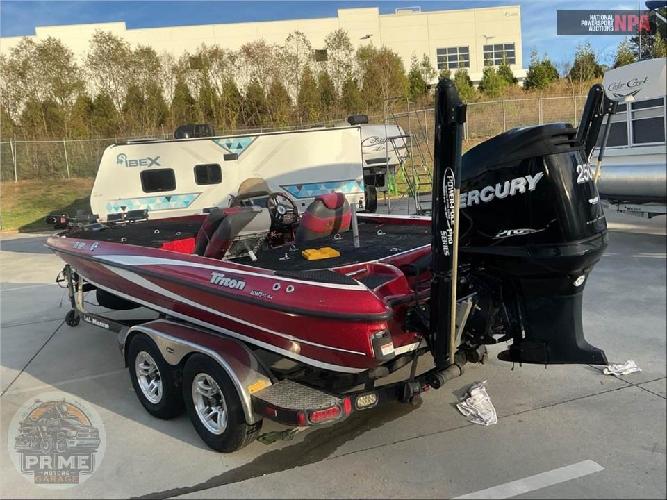 2010 Triton Boat 21HP(***) L=21/E=1 250HP MERC OB — фото 3