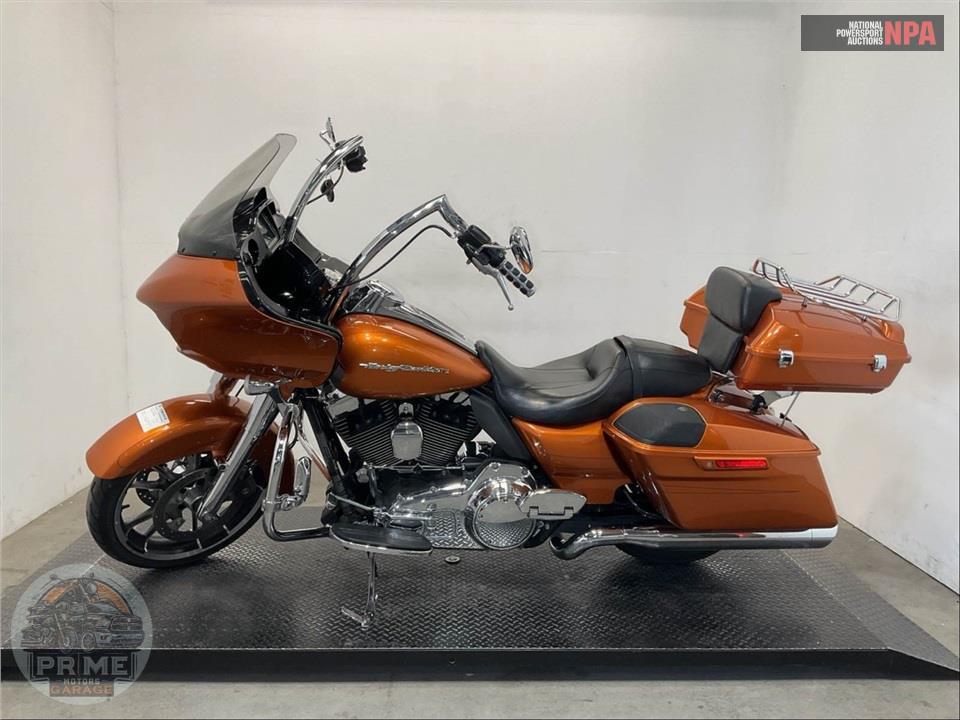 2015 Harley-Davidson FLTRXS ROAD GLIDE SPECIAL — фото 3
