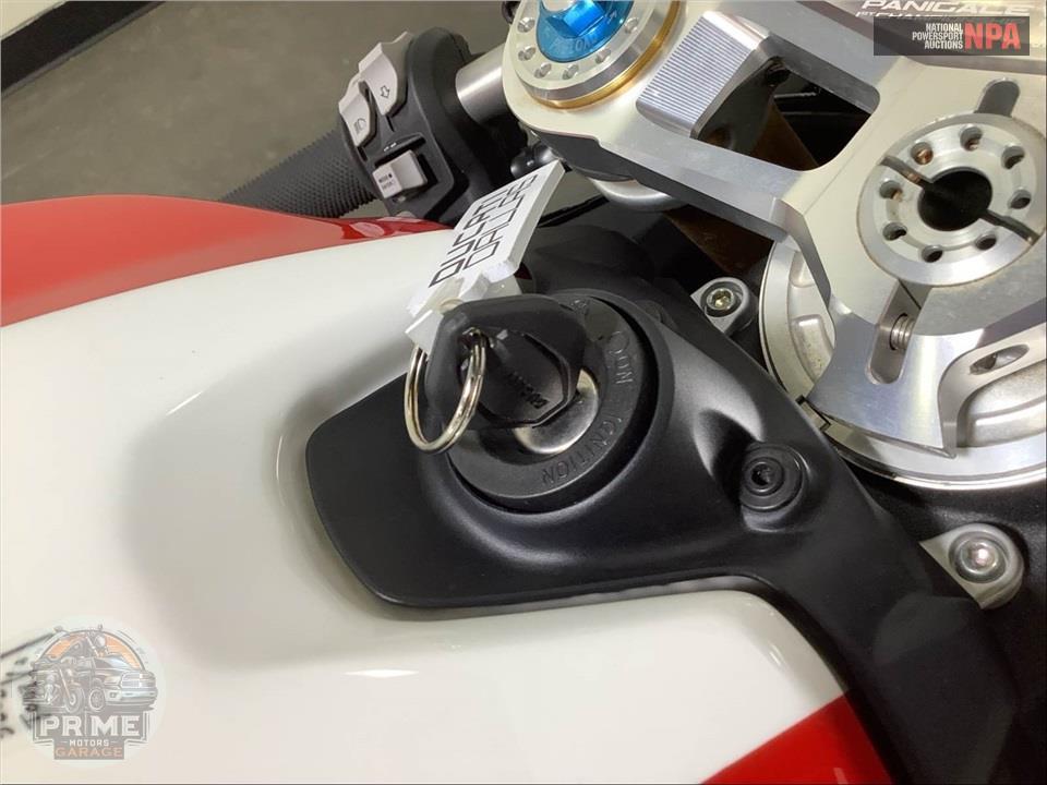 2023 Ducati PANIGALE V2 BAYLISS 1ST CHAMPIONSHIP 20TH ANNIVERSARY — фото 15