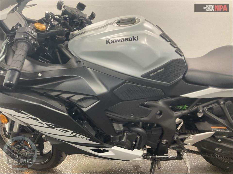 2025 Kawasaki ZX400SSFAL NINJA ZX-4RR (ABS) — фото 8