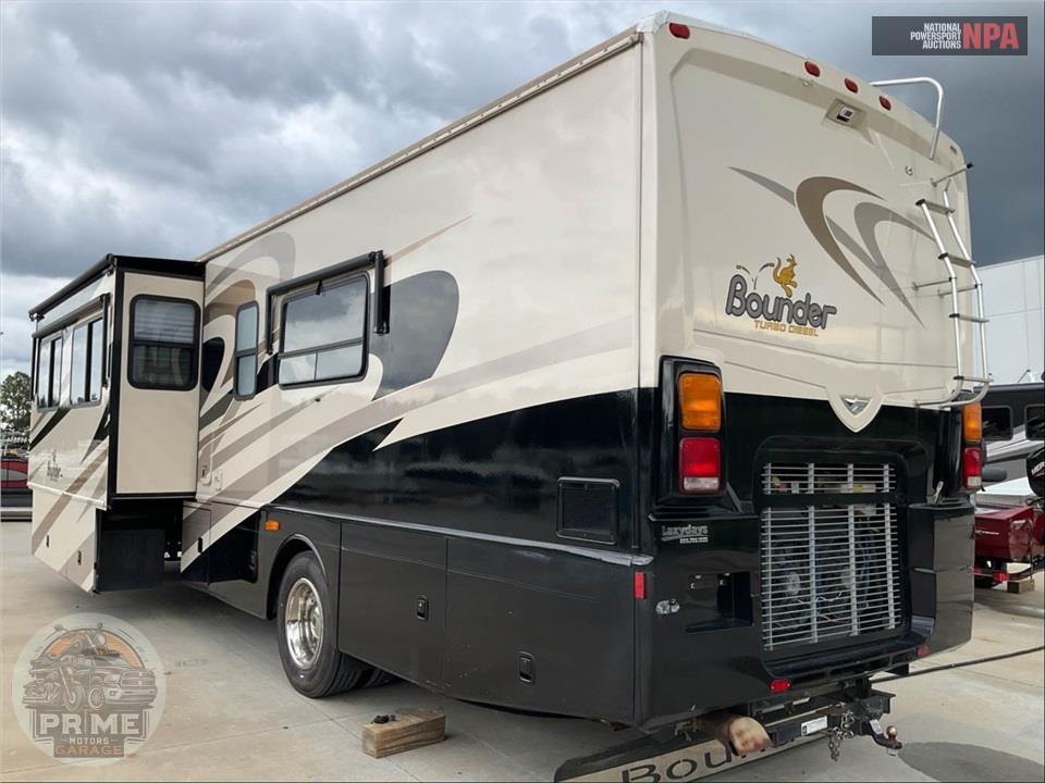 2008 Bounder M-38F FREIGHTLINER 325HP — фото 4