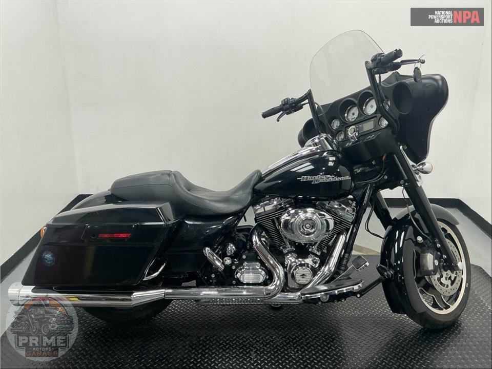 2011 HARLEY-DAVIDSON FLHX-103 STREET GLIDE