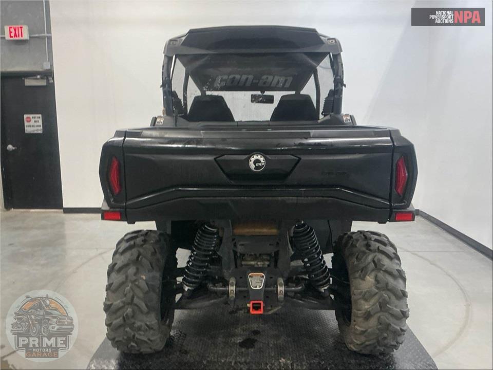 2025 Can-Am COMMANDER MAX XT 700 — фото 4