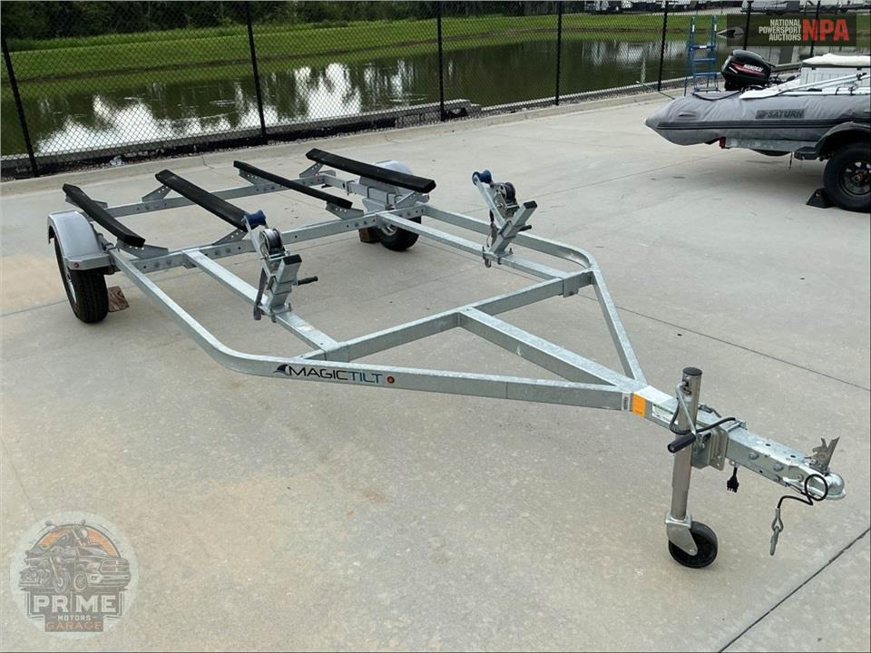 2025 Magic Tilt Trailers DWCV2450 R13C — фото 1